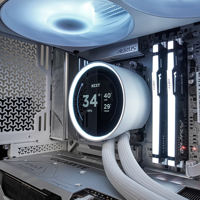 PCRA987 - Equipo AMD Ryzen 7 9700X + 32GB (2x16GB) + Radeon RX 9070 XT (BarcaGamer PC)