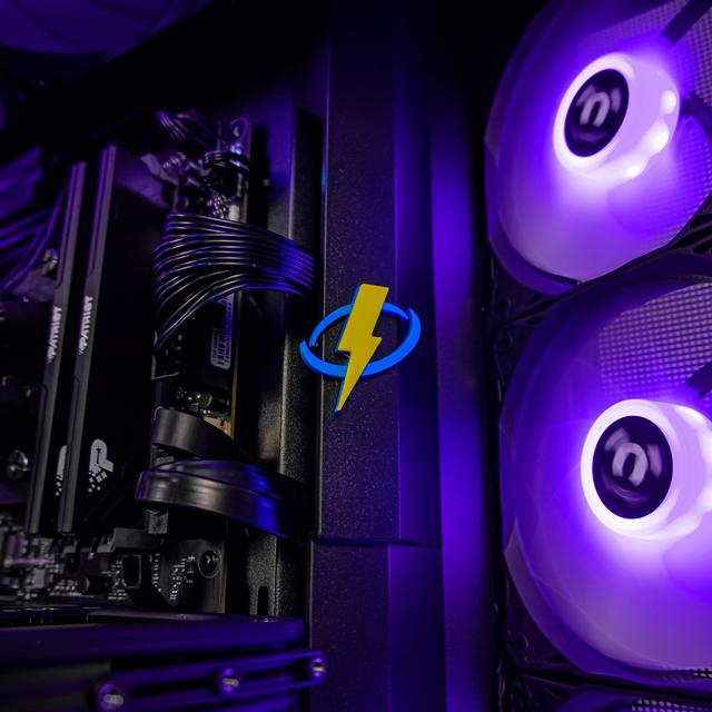 PCRB020 - EQUIPO AMD Ryzen 7 7800X3D + 32GB (2x16GB) + GeForce RTX 5070 Ti (9 MESES SIN INTERESES)